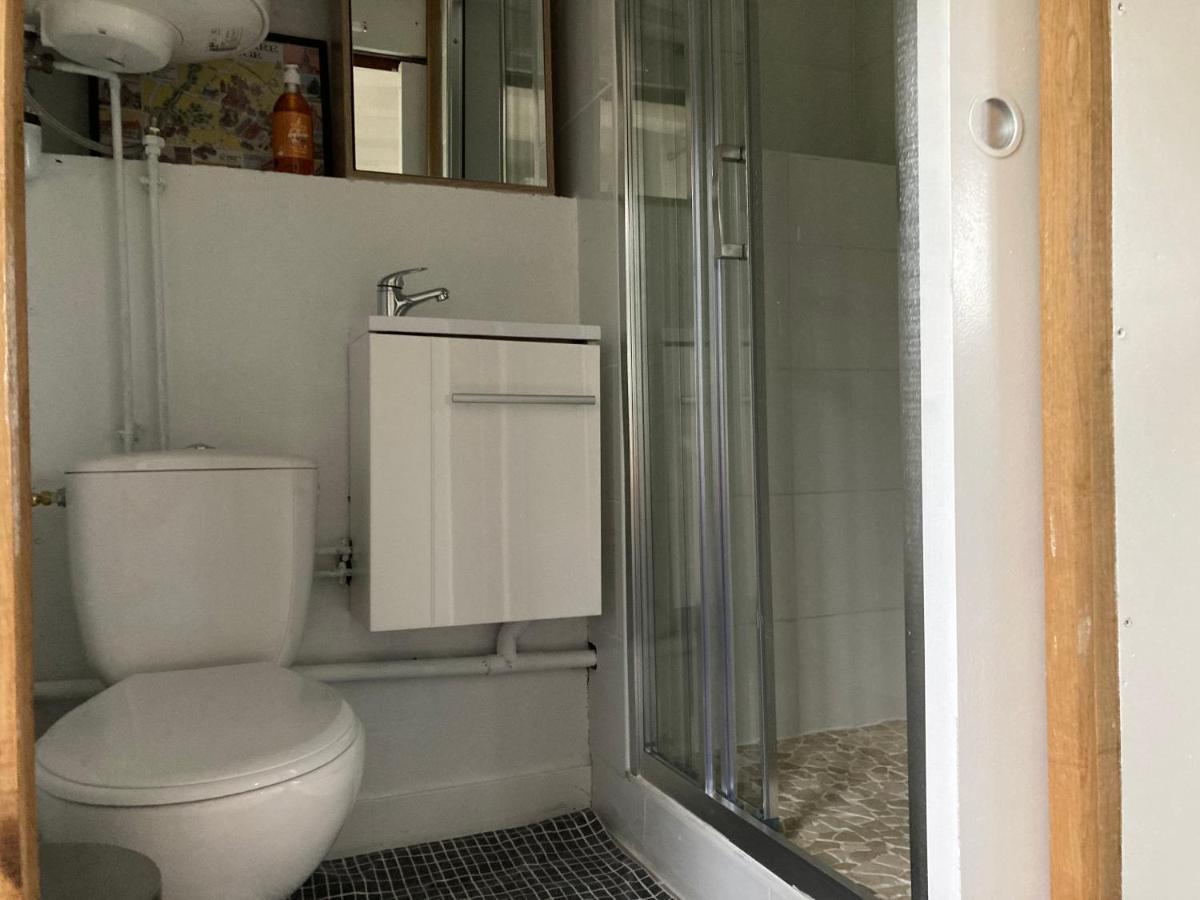 Tiny House Du Haras Cour Lozey Vila Sainte-Marguerite-des-Loges Exterior foto